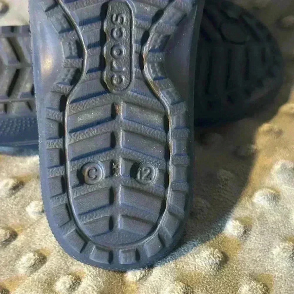 Boys Navy Blue Crocs Flip Flops, Size 12, New‎ - Picture 2 of 4